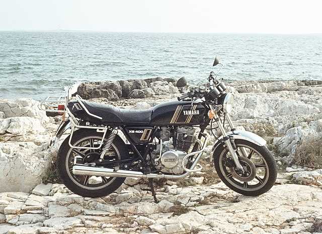 XS 400