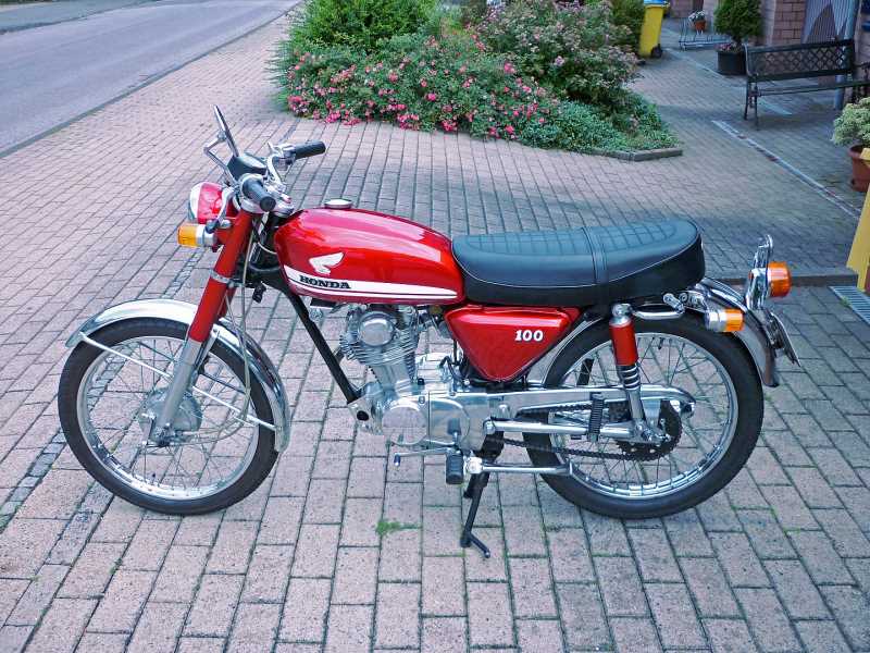 CB 100