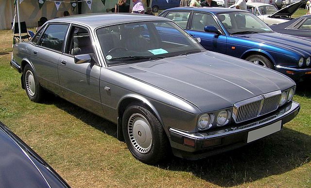 XJ 40